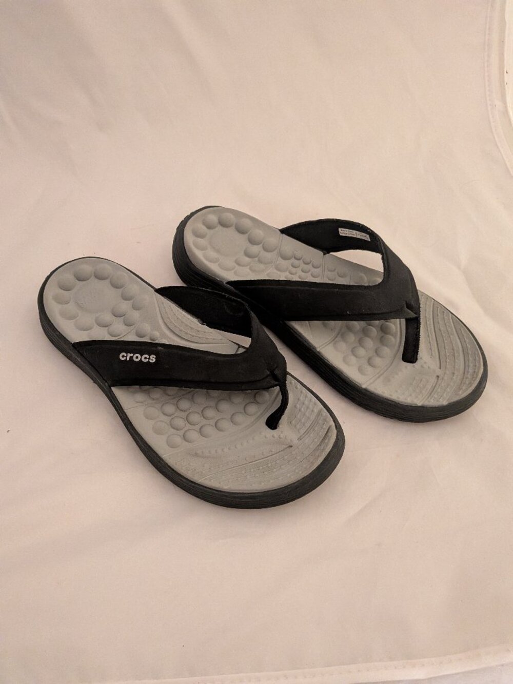 Crocs Reviva Women Black Gray Thong Flip Flop Sandal 7